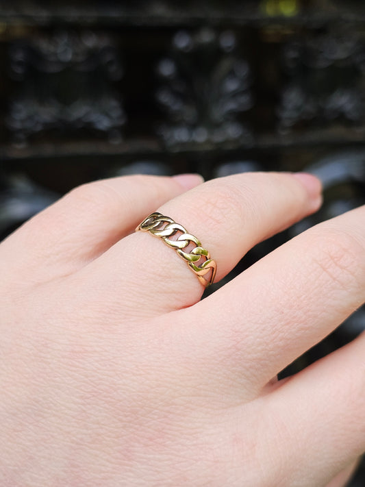 Solid 9ct Yellow Gold Curb Link Chain Ring - Vintage Gold Ring - Charlotte Gold - Size O